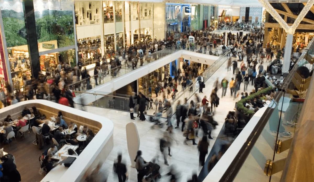 How to increase customer footfall: 4 retail strategies